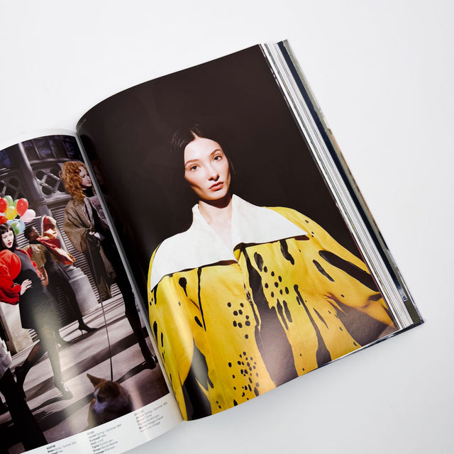 Novembre Magazine Issue 18