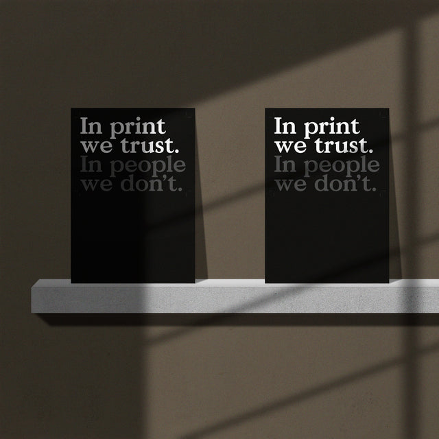 IN PRINT WE TRUST / POSTCARD