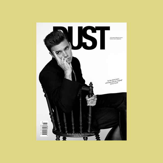DUST Issue 27