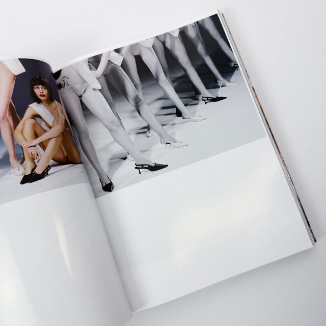 Novembre Magazine Issue 18