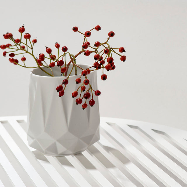 Grid 01 Side Table – White – buy at GUDBERG NERGER Shop